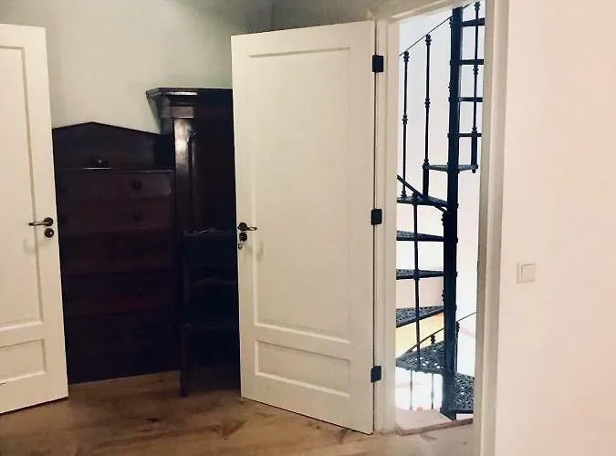 Barndesteeg Πανσιόν *