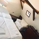 Barndesteeg 게스트하우스 *