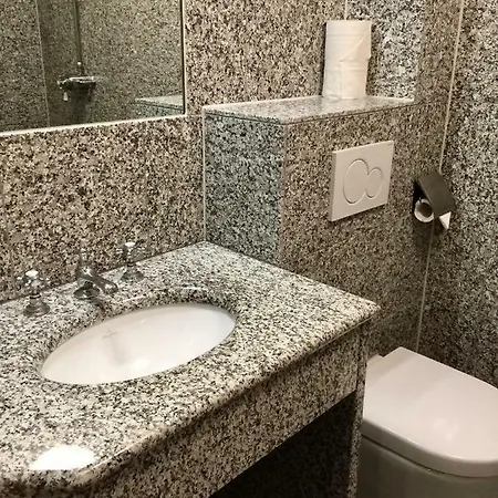 Barndesteeg Konukevi Amsterdam